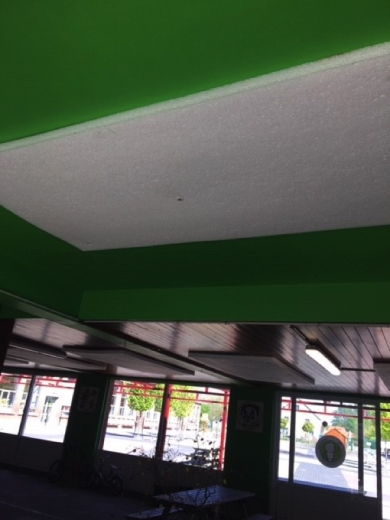 plafond met polyethyleenschuim